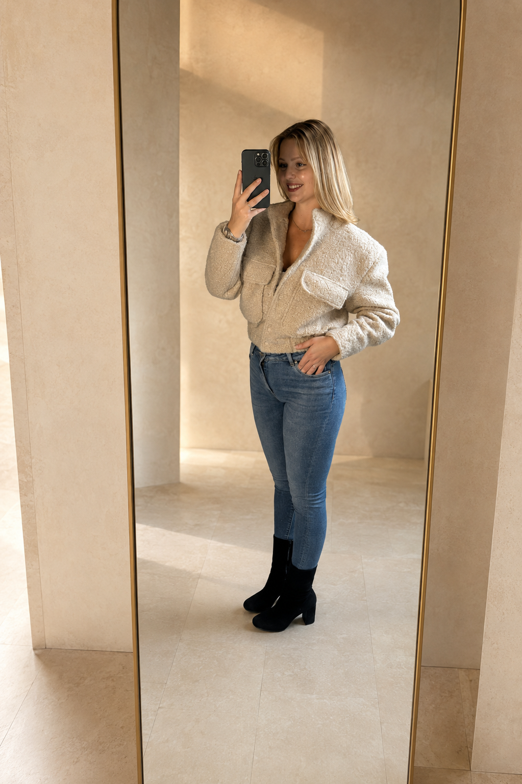 The Amélie Jacket - cream